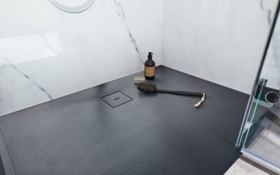 HSK: Superflache Duschwannen in Steinoptik